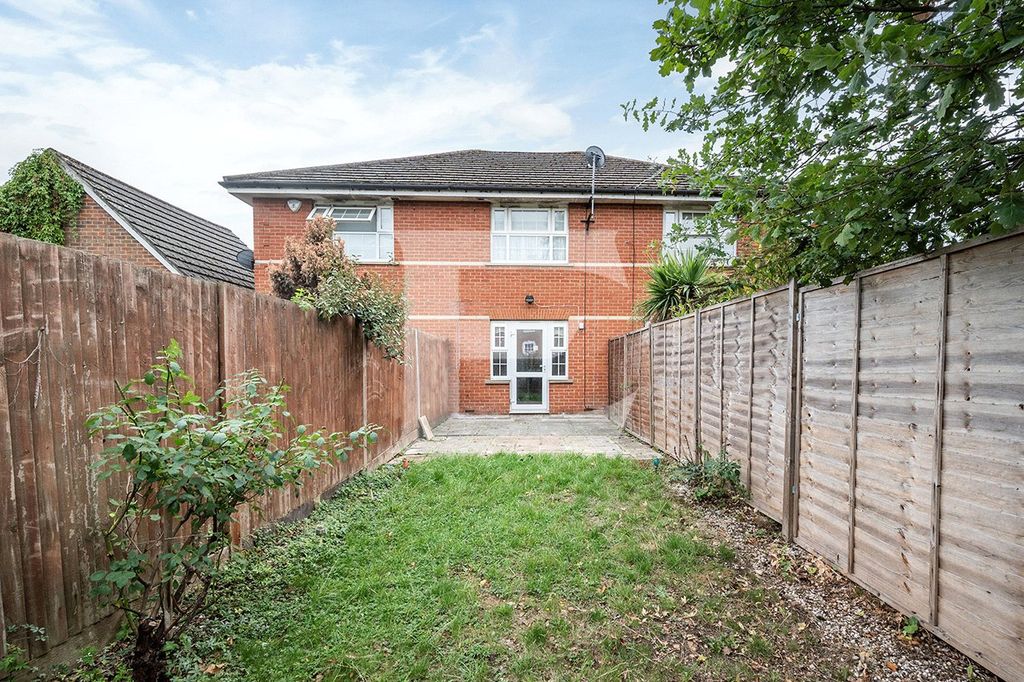 Property photo 3 of 18 Picture No. 20
