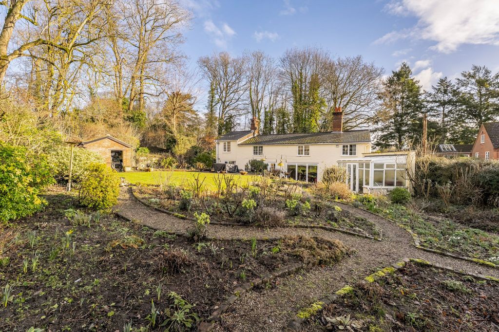 Property photo 1 of 26