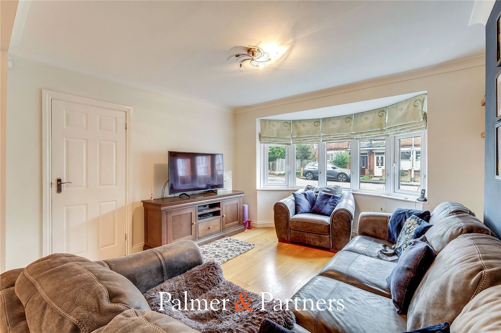 Property photo 3 of 30 Picture No. 07