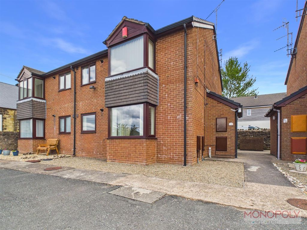 Property photo 1 of 12 Cam01943G0-Pr0681-Still013.Jpg