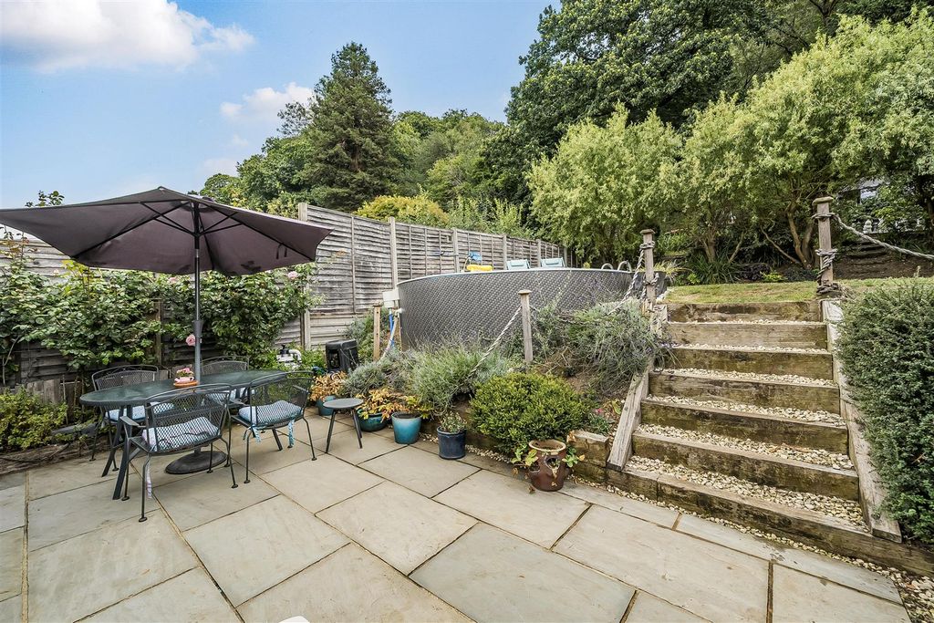 Property photo 3 of 22 1344989-9-68Ad9F113d676.Jpg