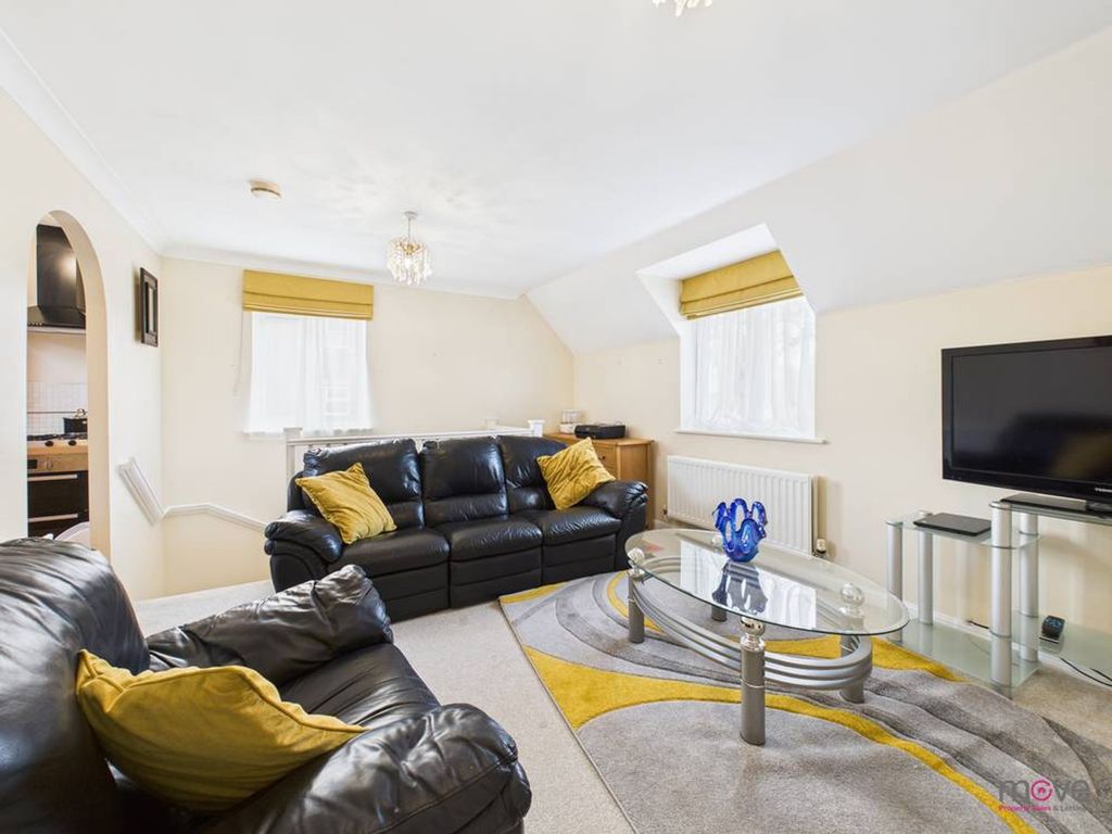 Property photo 3 of 6