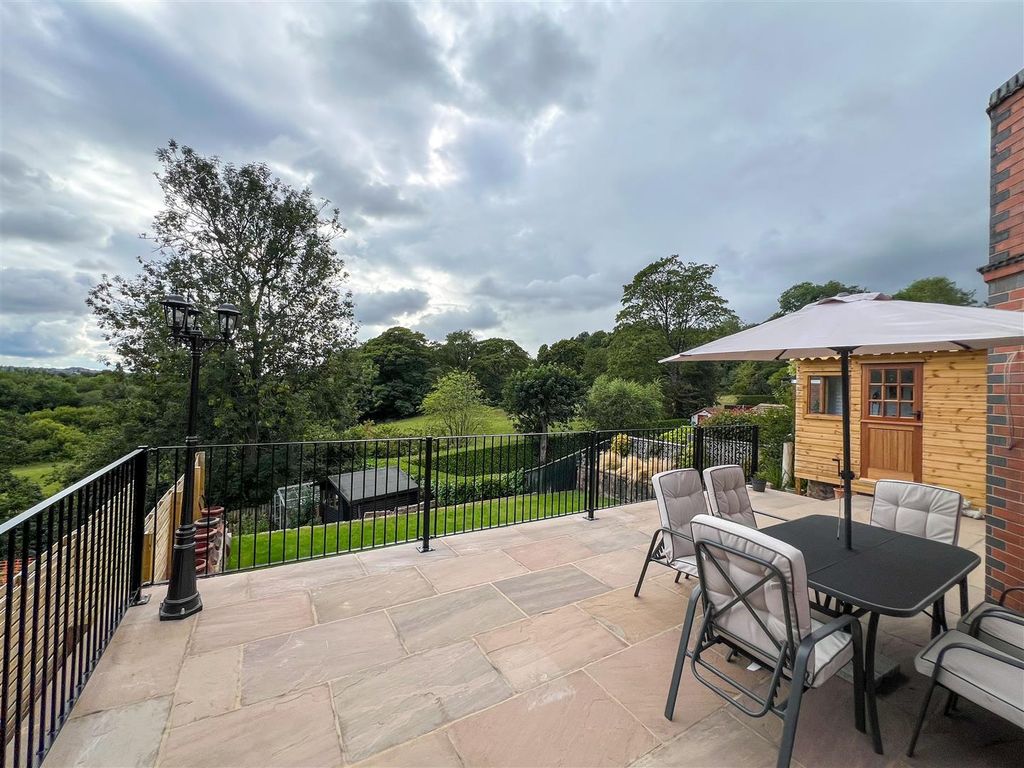 Property photo 1 of 34 Rear Garden