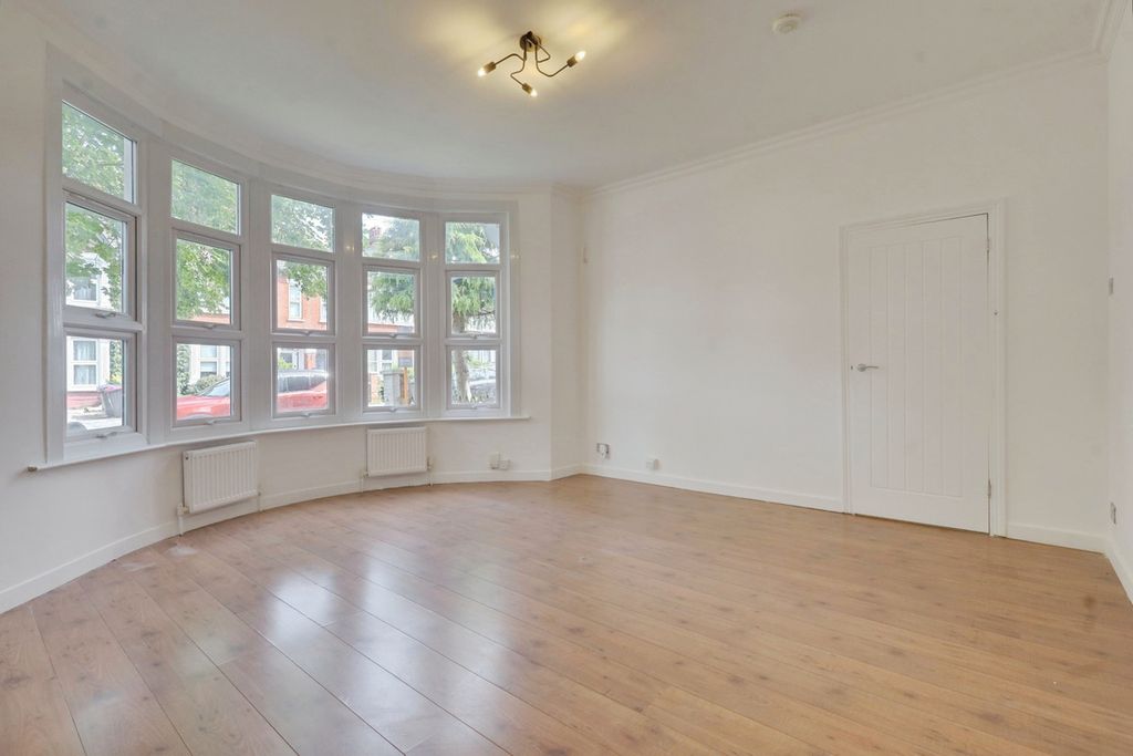 Property photo 2 of 24