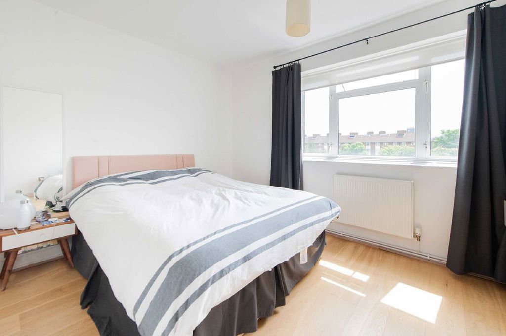 Property photo 3 of 5