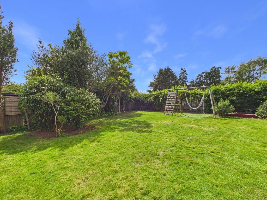 Property photo 3 of 34