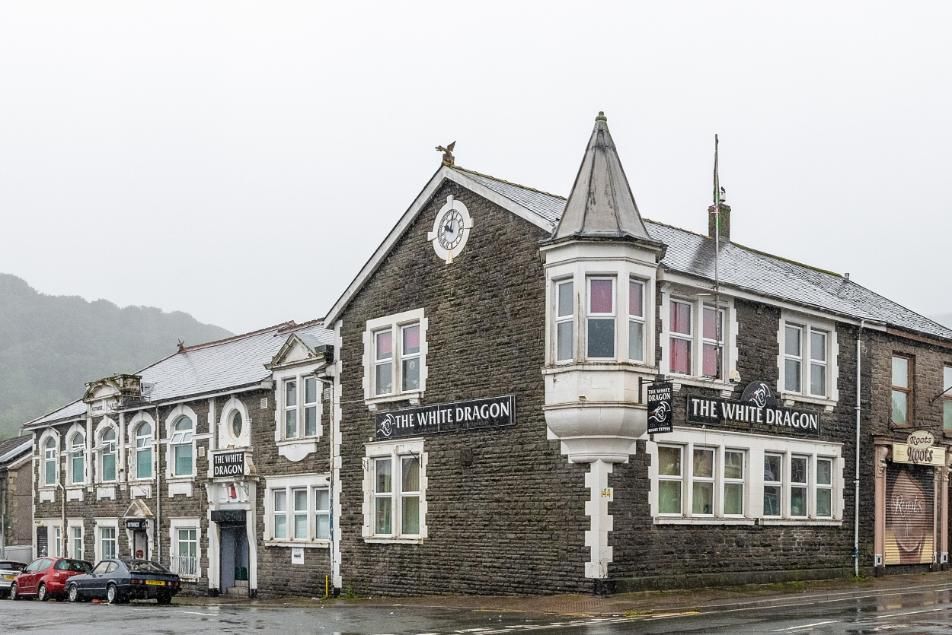 Property photo 1 of 20