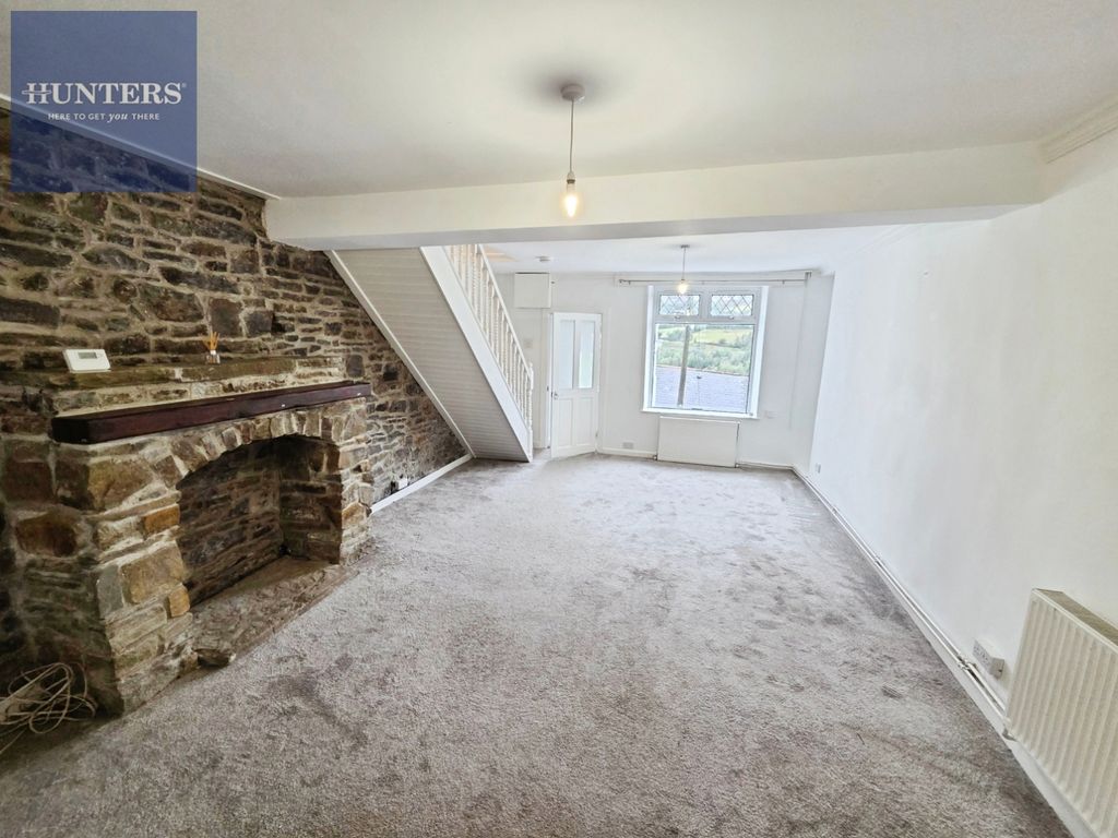 Property photo 3 of 12 Pbox-Img.Jpg