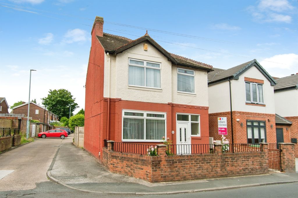 Property photo 1 of 16
