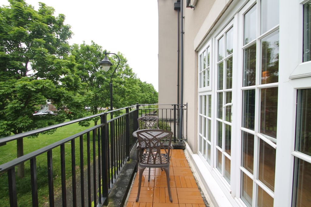 Property photo 2 of 8