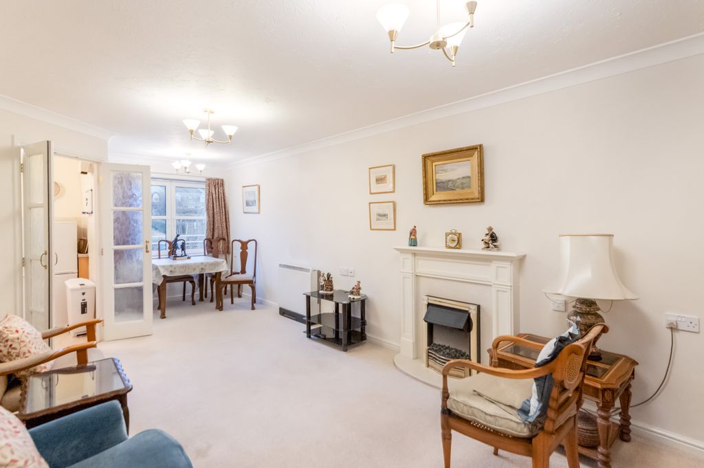 Property photo 3 of 14