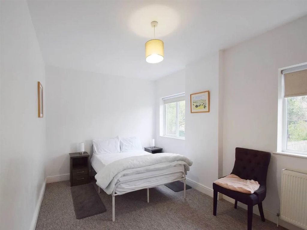 Property photo 3 of 9 3.Jpg