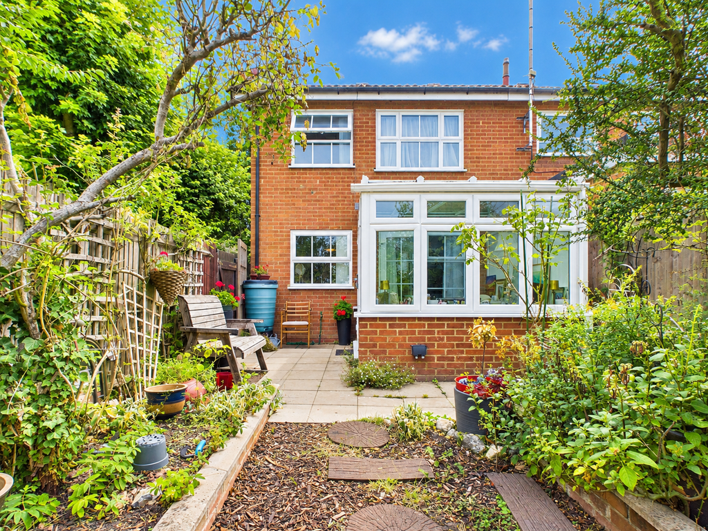 Property photo 2 of 18