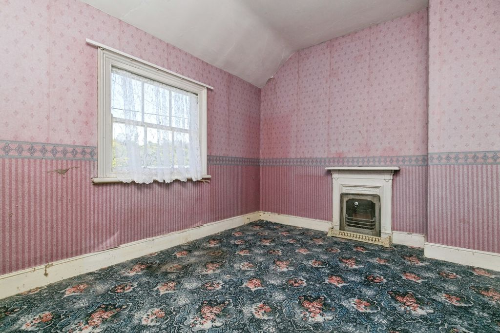 Property photo 3 of 16 Pbox-Img.Jpg
