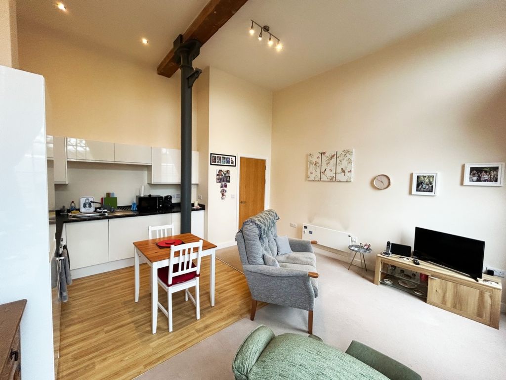 Property photo 2 of 13 Photo 12