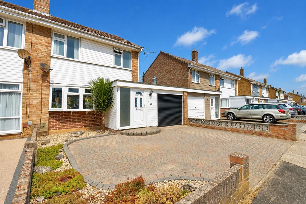 Property photo 1 of 16 71F035Bb-C200-4750-B316-60B4CC2981F8.Png