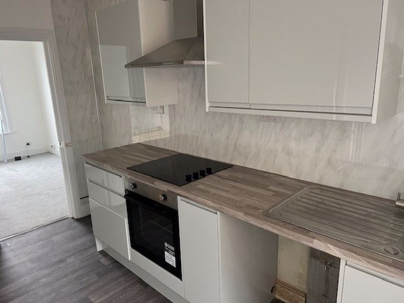 Property photo 3 of 6 Photo 7