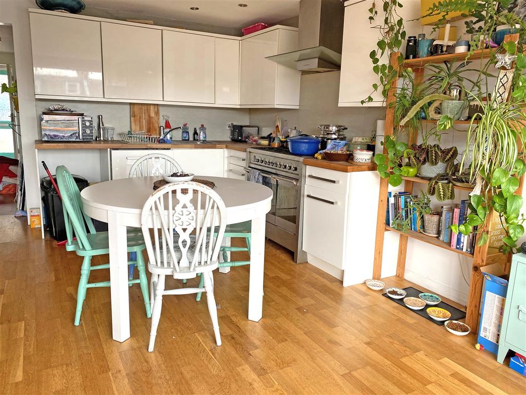 Property photo 2 of 10 Img_0847E.Jpg