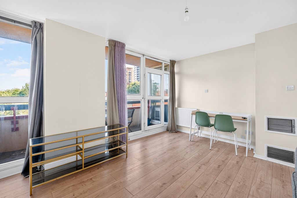 Property photo 1 of 20 Reception Room