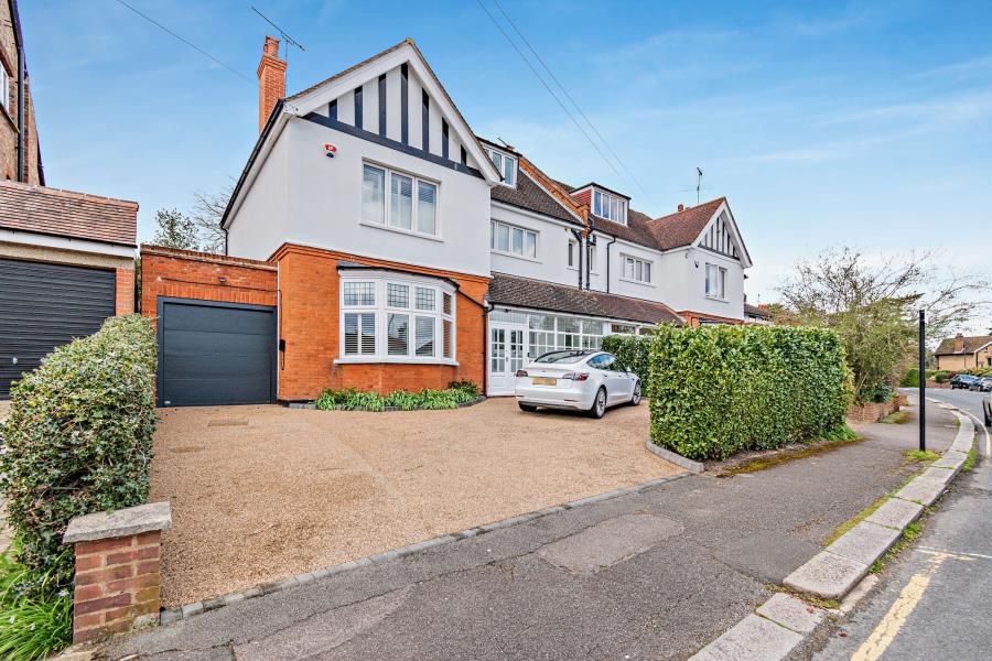 Property photo 1 of 12