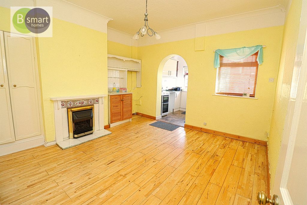 Property photo 3 of 9 Img_1323