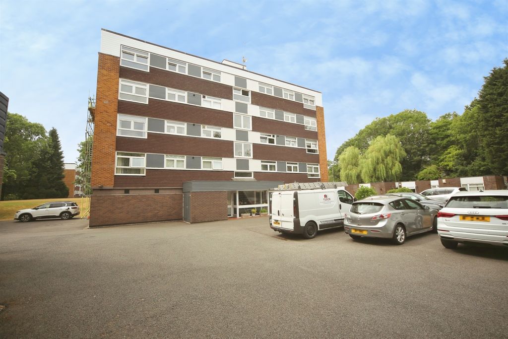 Property photo 2 of 19