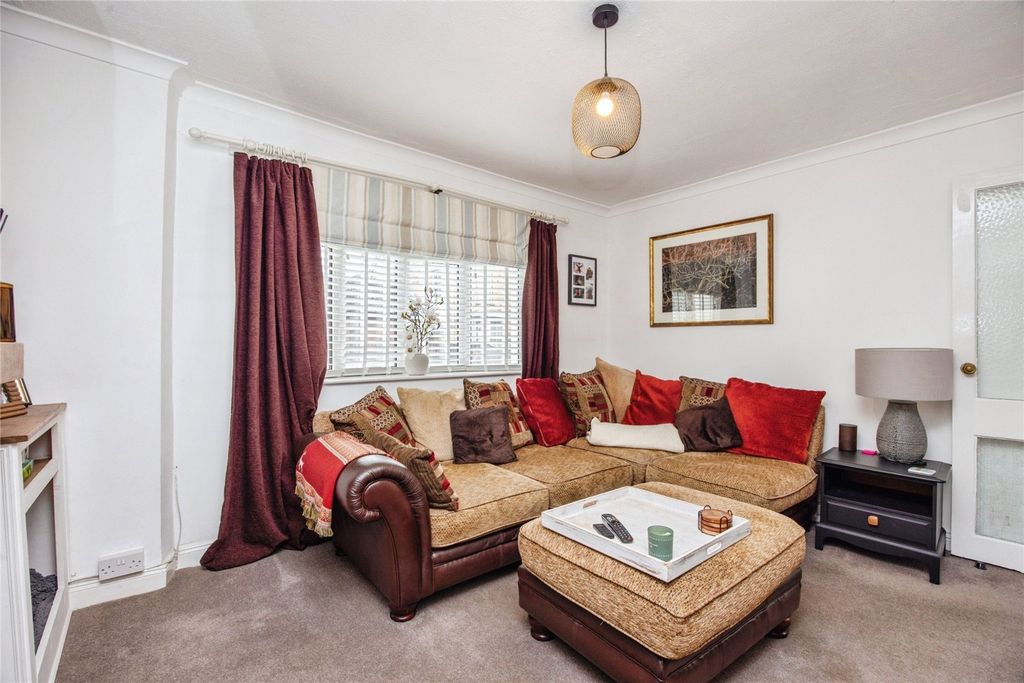 Property photo 3 of 15 Picture No. 05