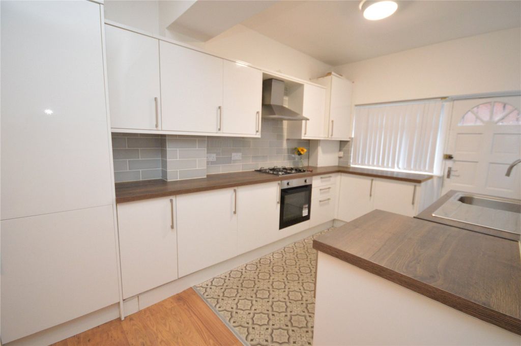 Property photo 3 of 10 Picture 3