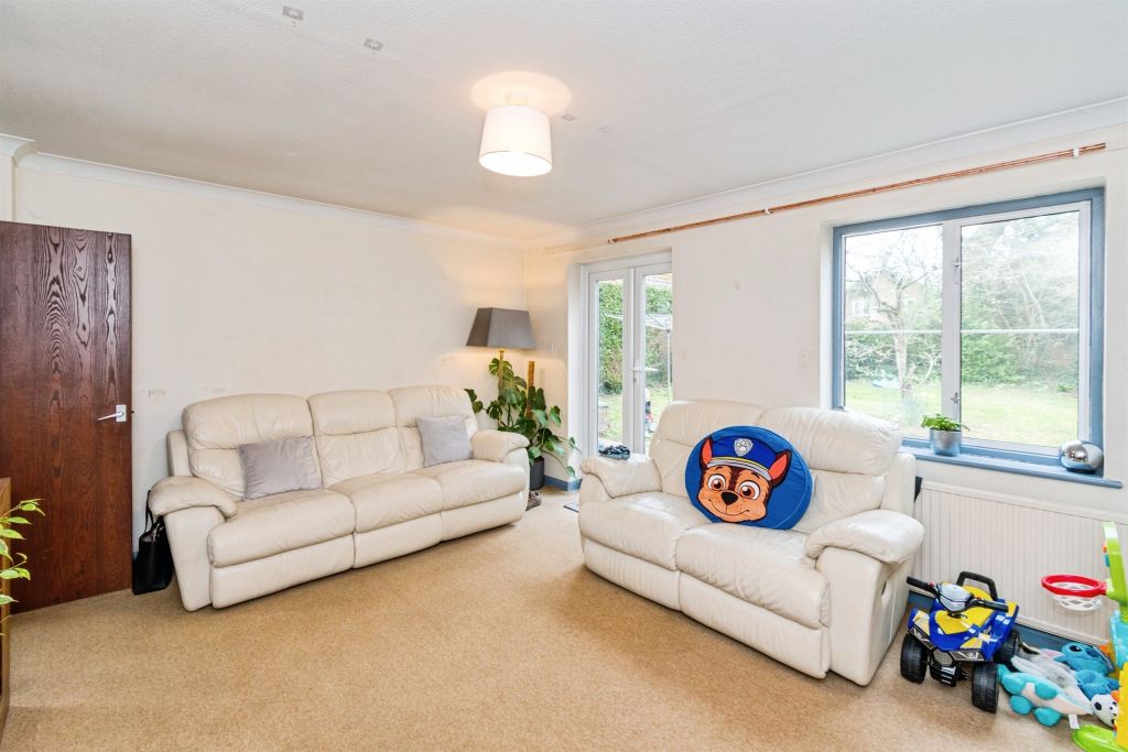 Property photo 2 of 19