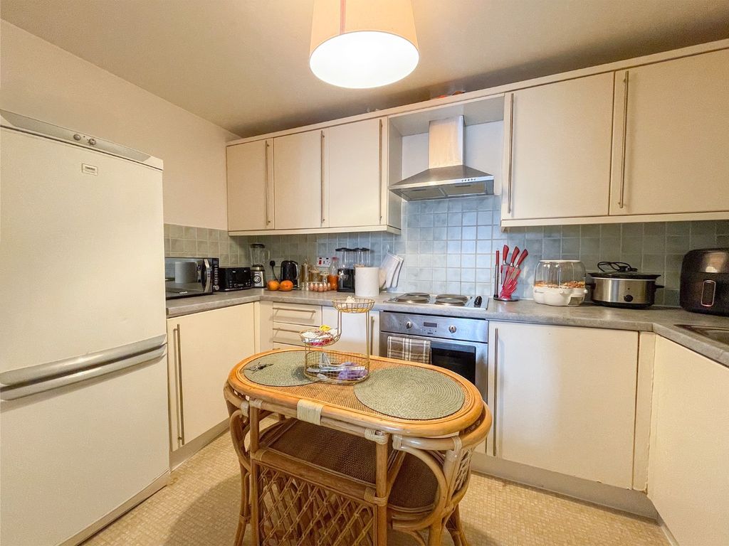 Property photo 2 of 9 4257783