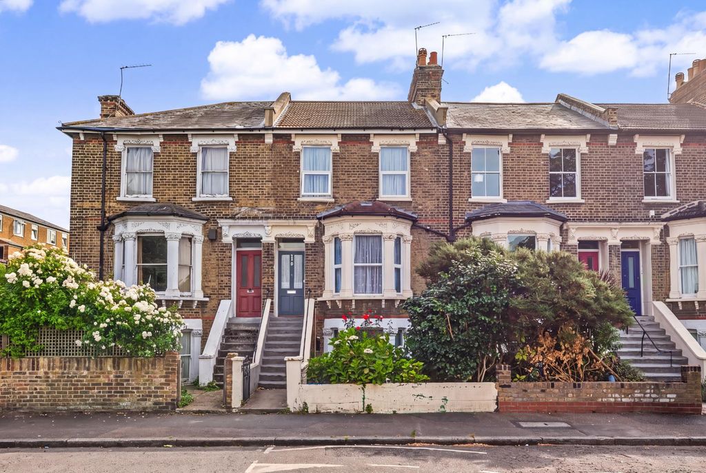 Property photo 1 of 14 Stgilesroad2A-60-Complexedit.Png