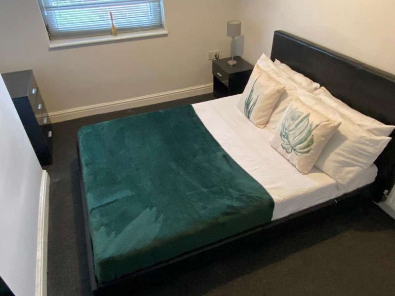 Property photo 1 of 2