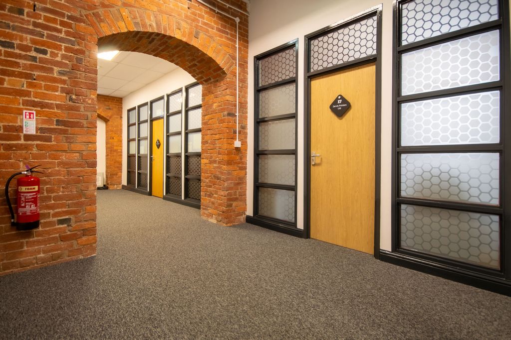 Property photo 1 of 9 Hollinwood Business Centre