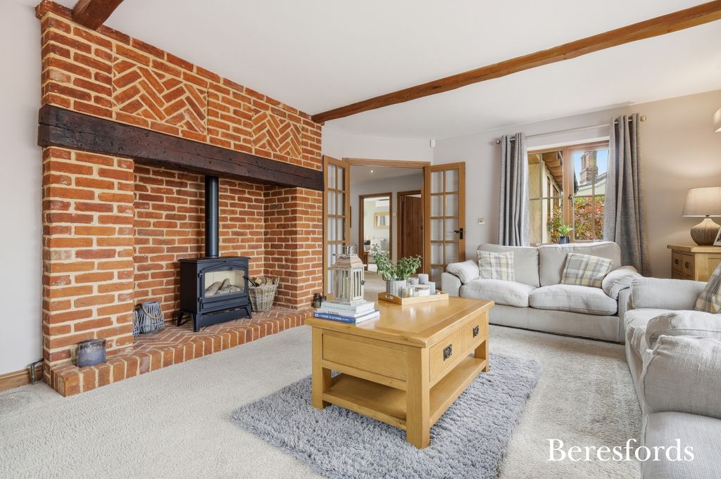 Property photo 2 of 26 Picture No. 18