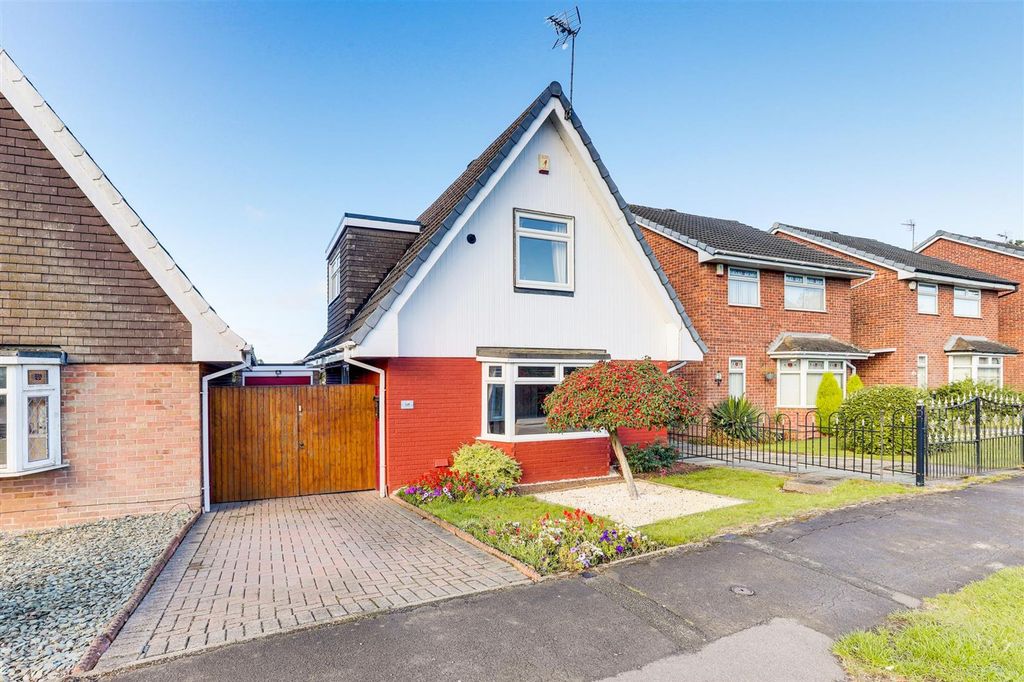 Property photo 1 of 31