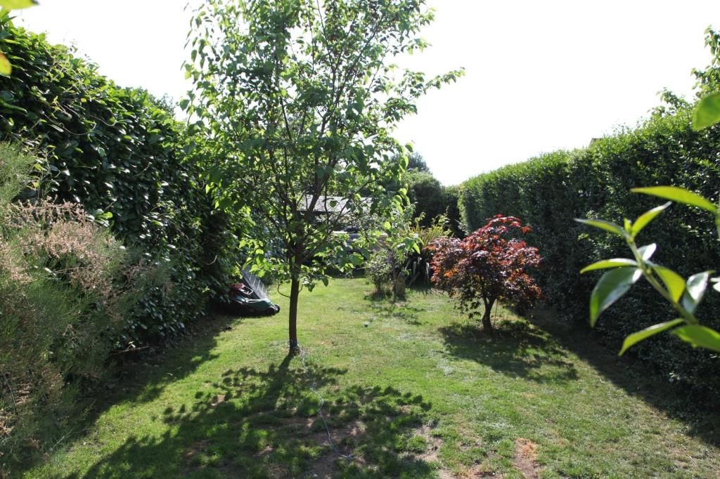 Property photo 3 of 9 Garden