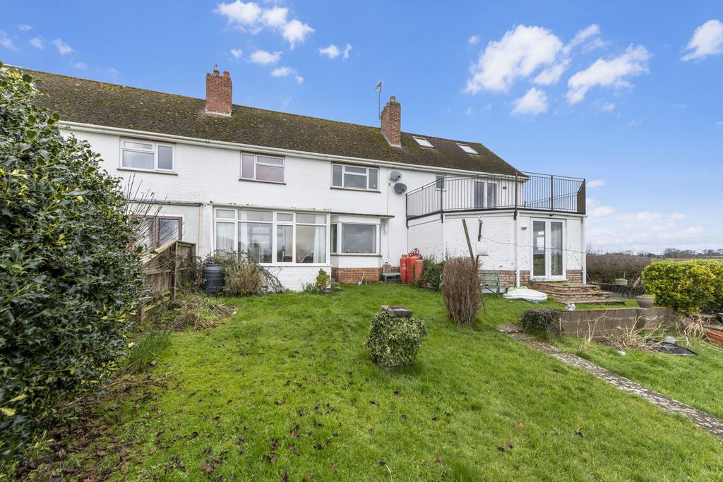 Property photo 3 of 29