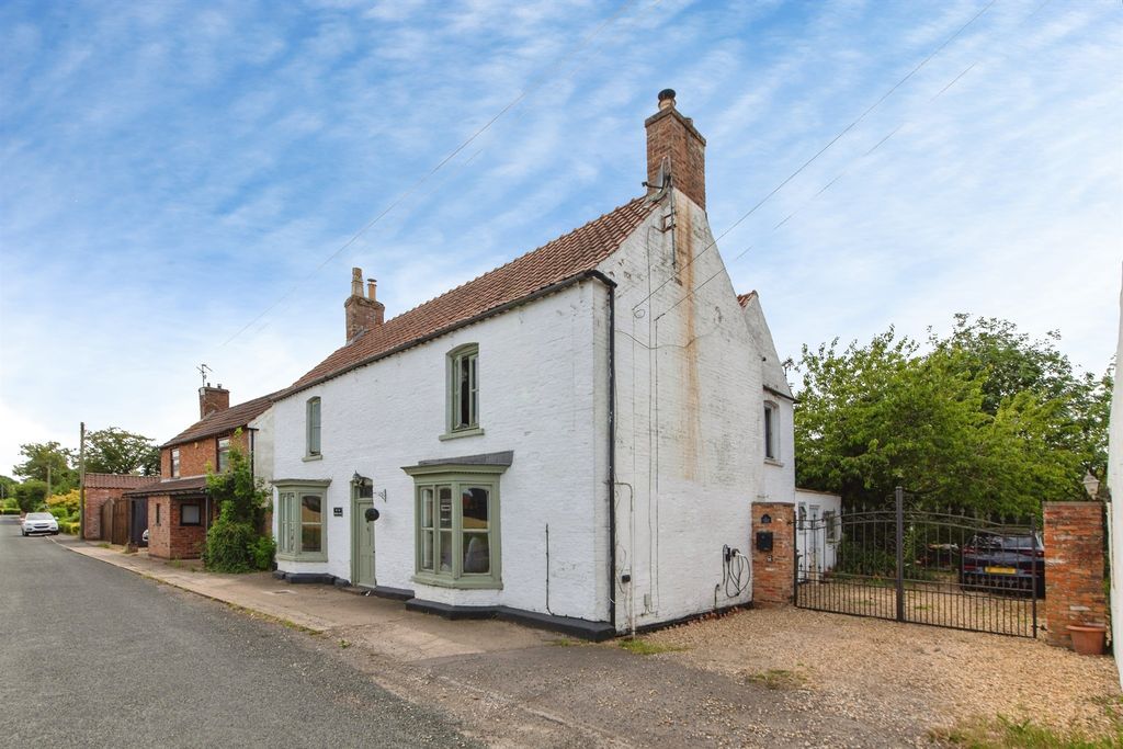 Property photo 1 of 22