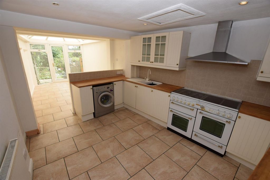 Property photo 2 of 11 1629572