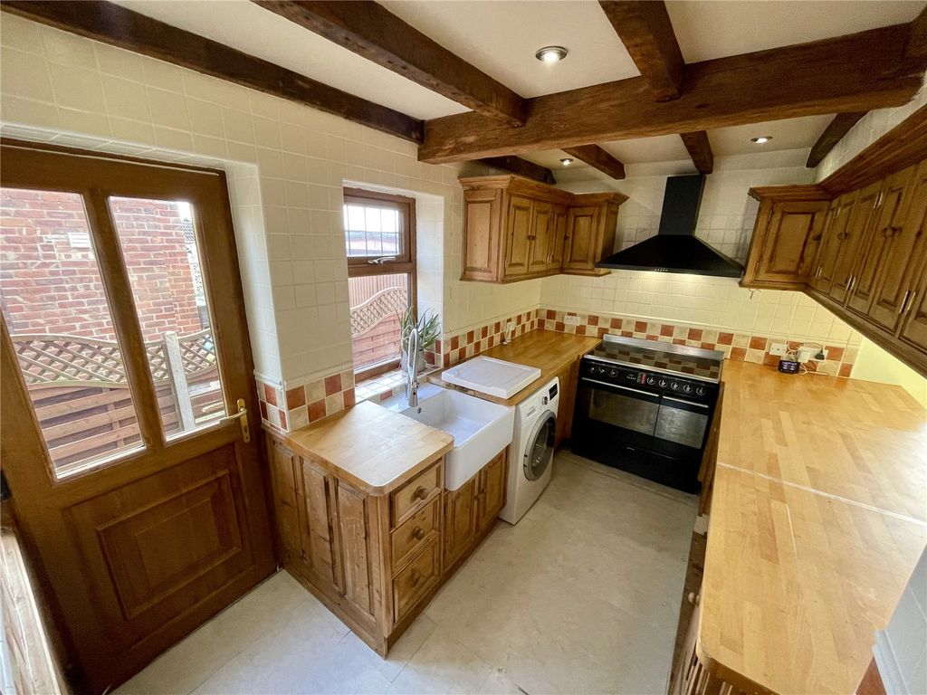 Property photo 2 of 16 Kitchen