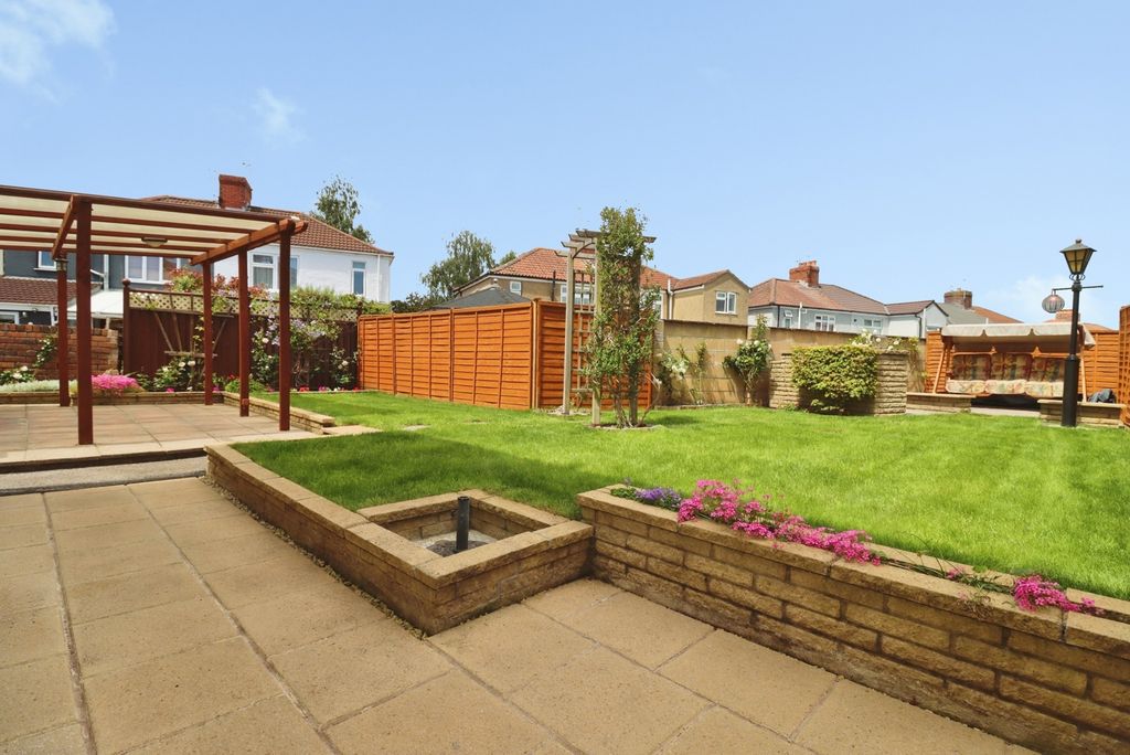 Property photo 2 of 19 Pbox-Img.Jpg