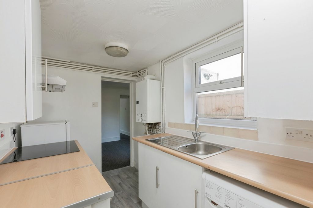Property photo 2 of 13 Kitchen