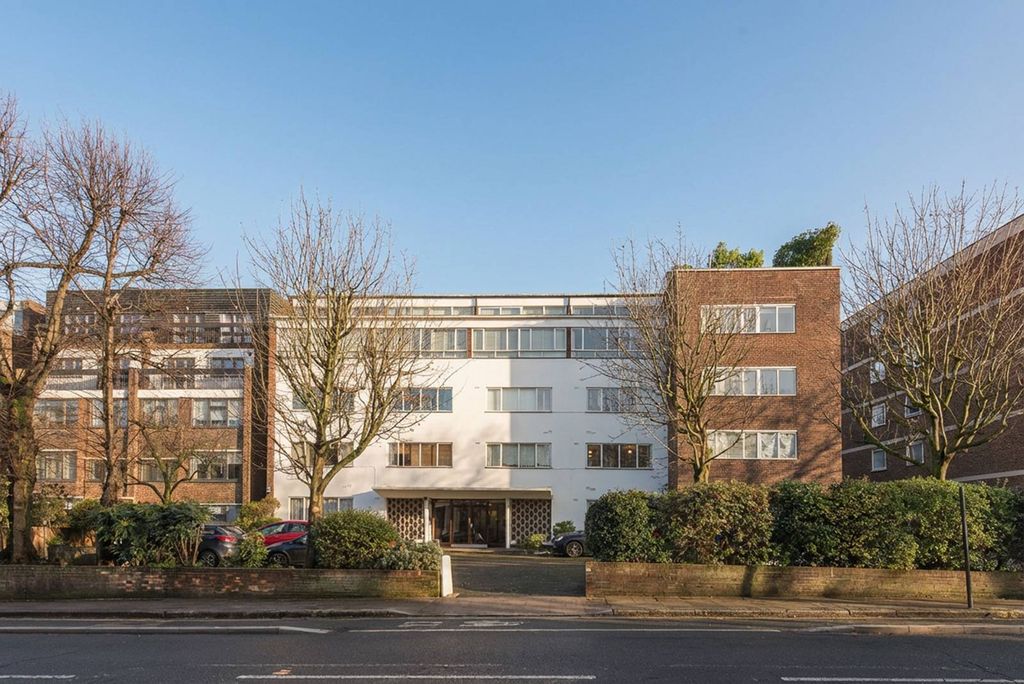 Property photo 1 of 8