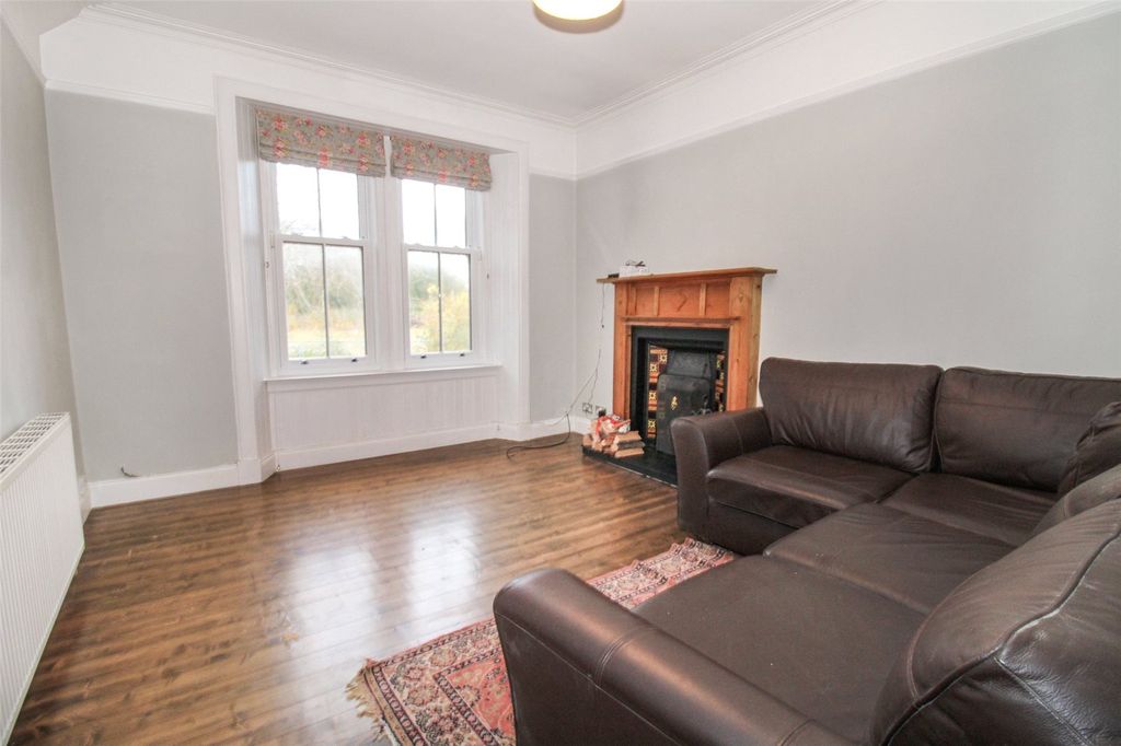 Property photo 2 of 14 Picture 2