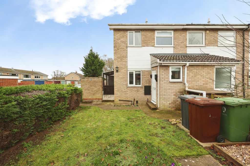 Property photo 1 of 18 4947410