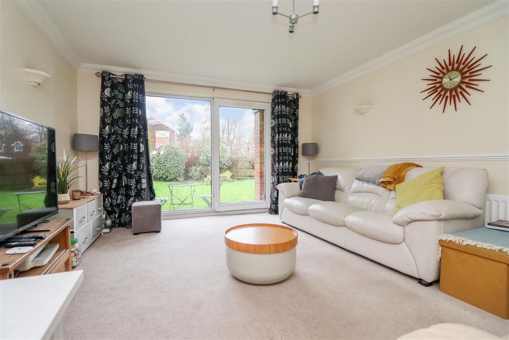 Property photo 3 of 18