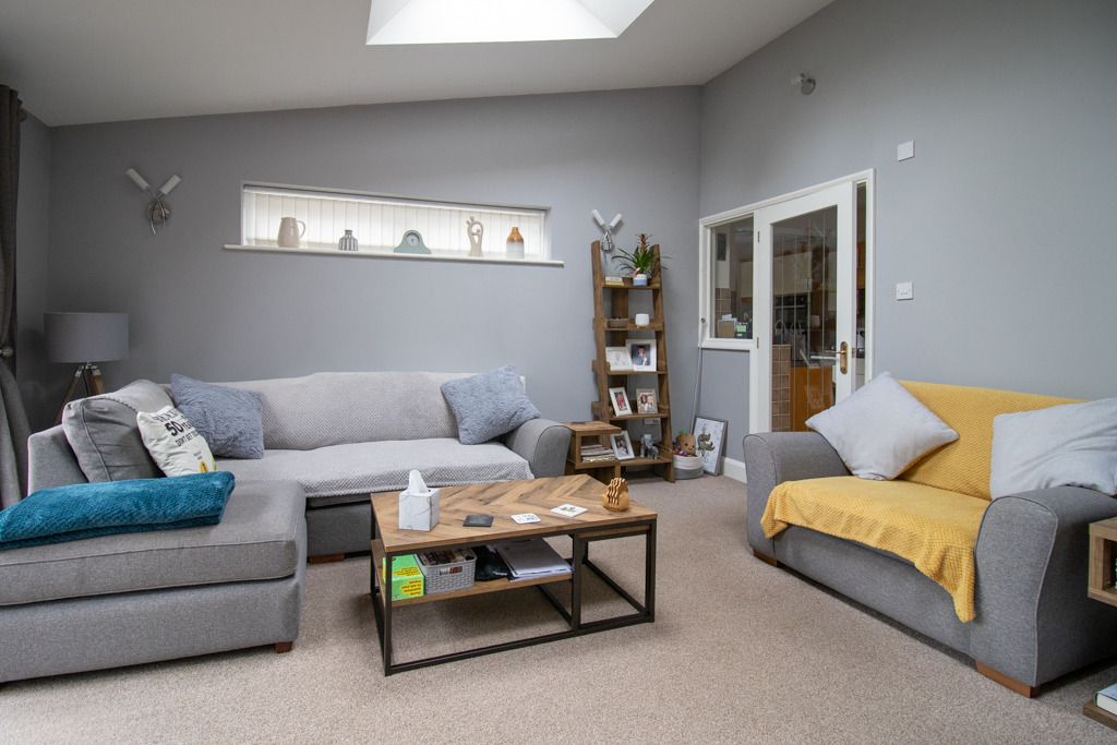 Property photo 3 of 23 4914527