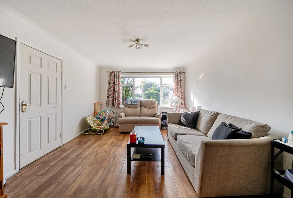 Property photo 2 of 19 1359318-3-68Dbee0...