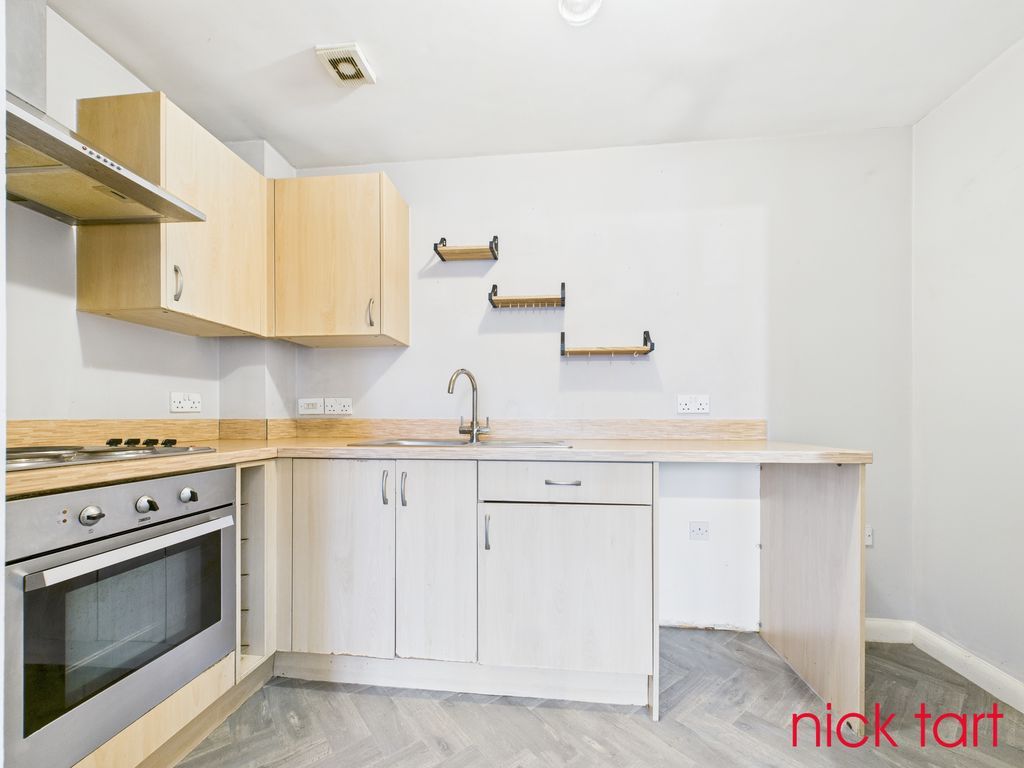 Property photo 3 of 7 Photo 13