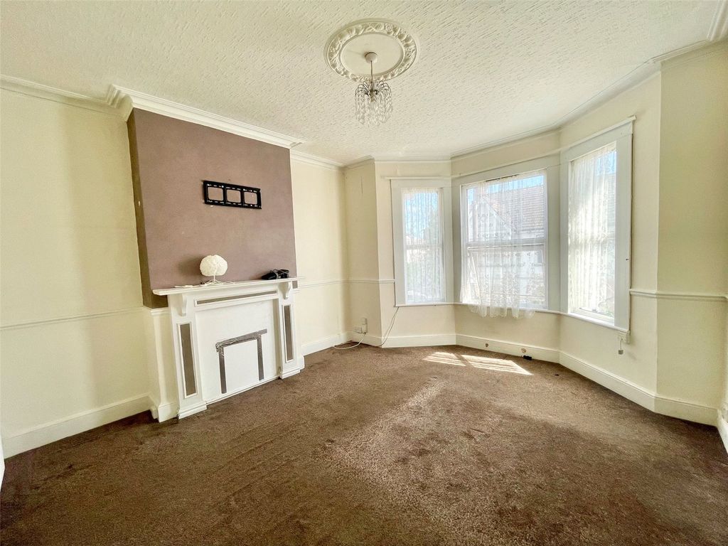 Property photo 2 of 8 Picture No. 09